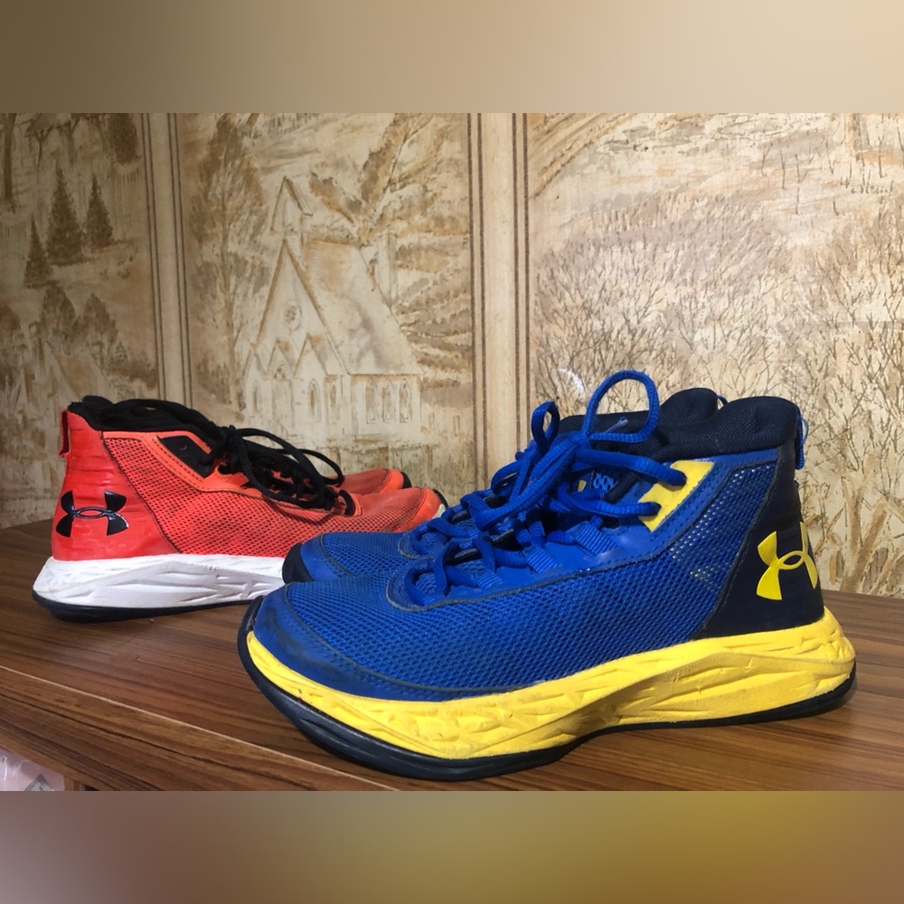 ⭐️LOT of 2⭐️UNDER ARMOUR •Size 4 Basketball Sneakers •VGUC/GUC